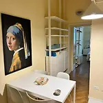 Hacca Collection- Navigli&bocconi-centro-porta Romana Milán
